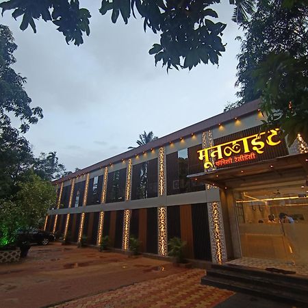 Hotel Moon Lite Residency - Marve Road Malad West Мумбай Екстериор снимка