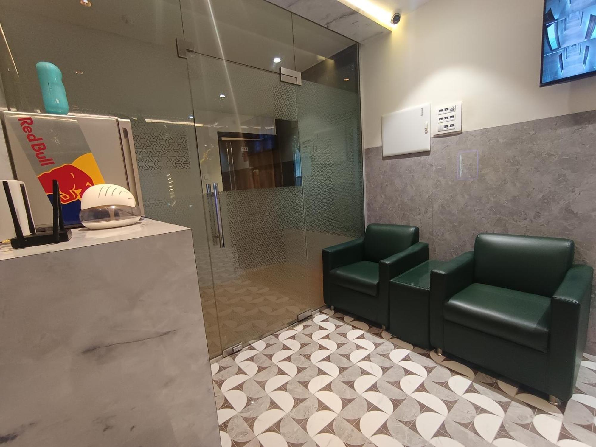 Hotel Moon Lite Residency - Marve Road Malad West Мумбай Екстериор снимка